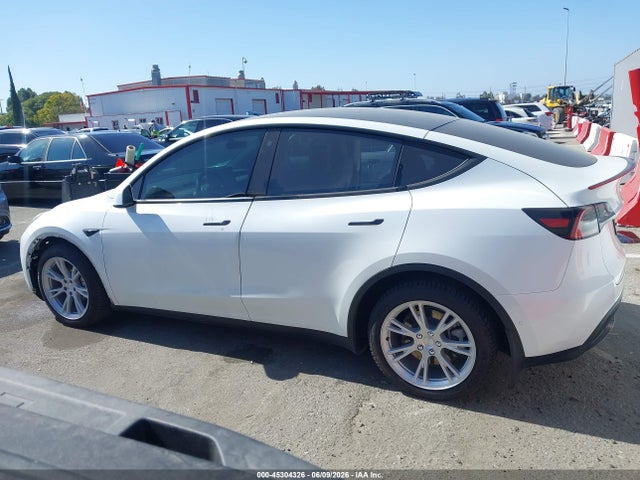 Tesla Model Y Long Range Dual Motor All-wheel Drive