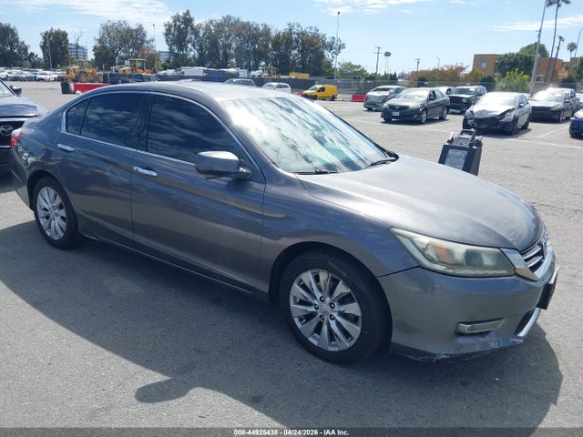 Salvage Honda Accord Image