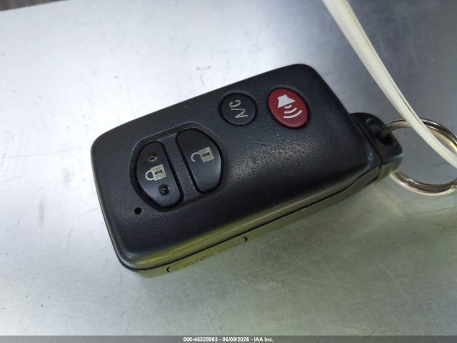 Toyota Prius Iv