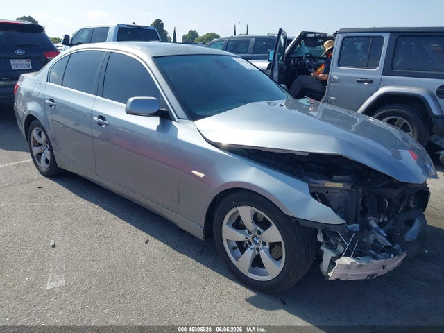 2007 BMW 5 Series WBANE73597C******