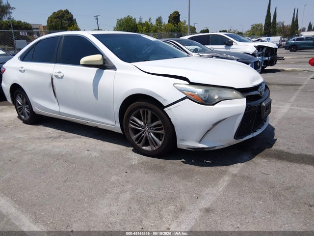 Salvage Toyota Camry Image