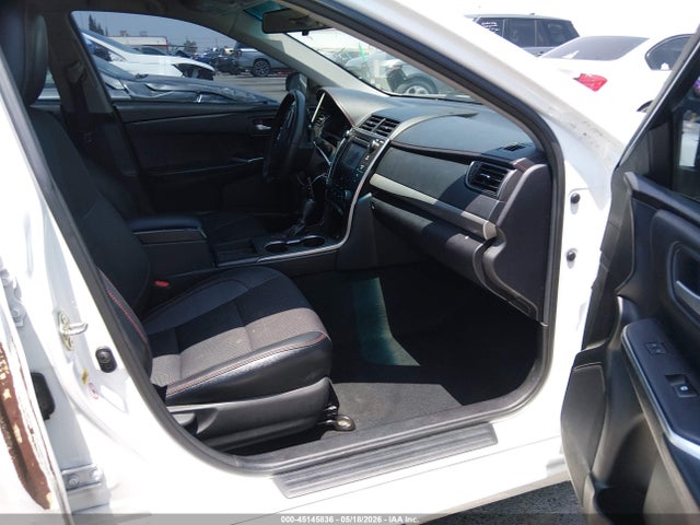 Toyota Camry Se