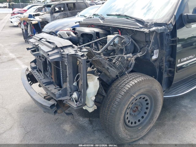 GMC Yukon Denali