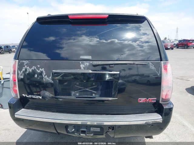 GMC Yukon Denali