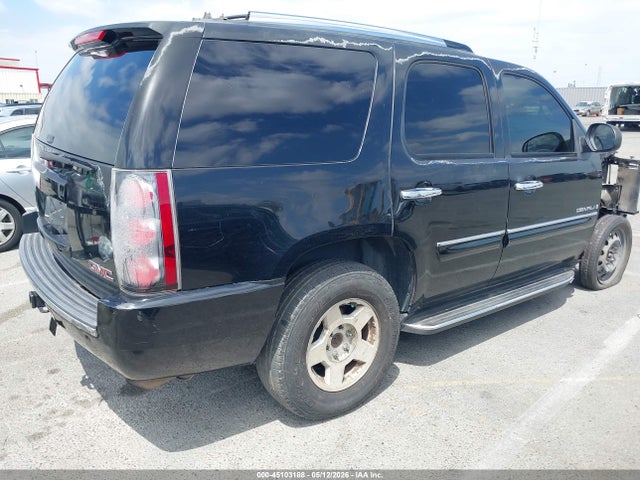 GMC Yukon Denali