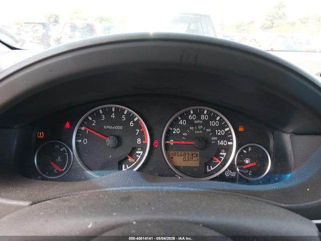 Nissan Pathfinder S