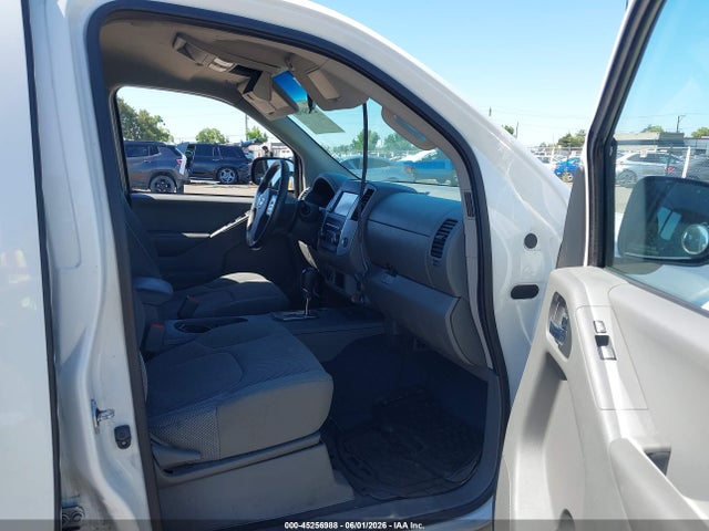 Nissan Frontier S 4x4