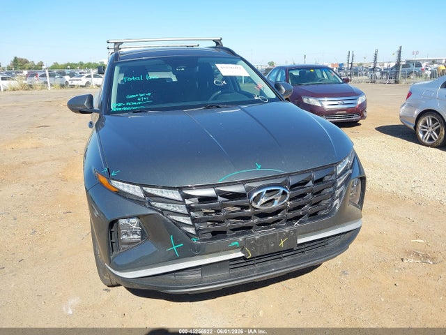 Hyundai TUCSON Blue