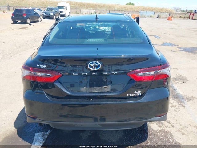 Toyota Camry Le Hybrid