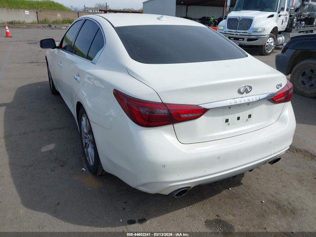 INFINITI Q50 Luxe