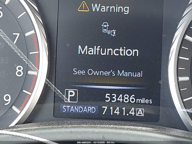 INFINITI Q50 Luxe