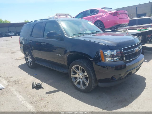 Salvage Chevrolet Tahoe Image