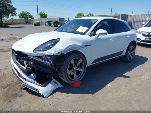 Porsche Macan T