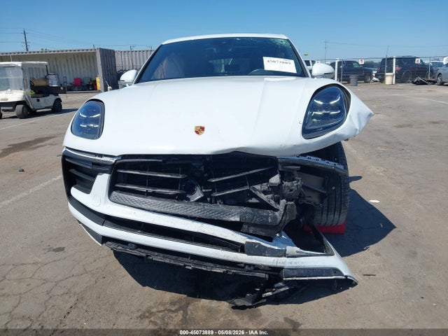 Porsche Macan T