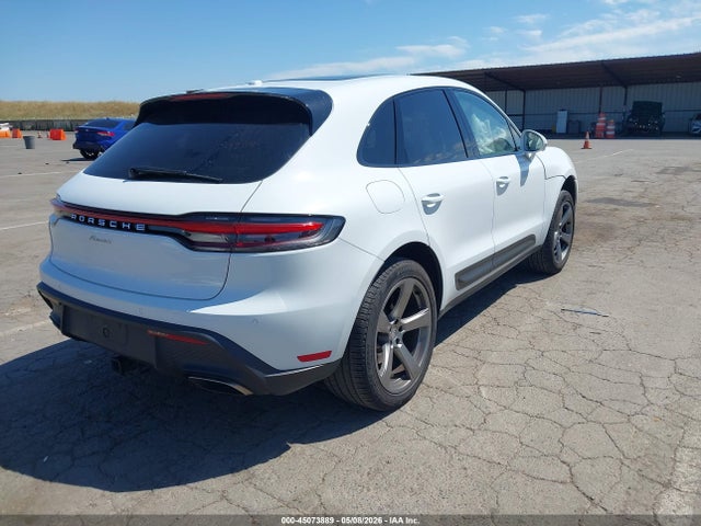 Porsche Macan T