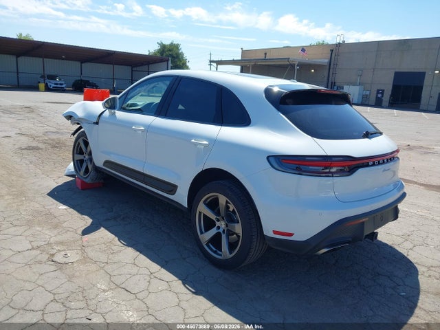 Porsche Macan T