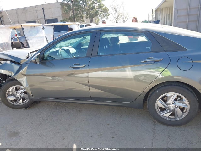 Hyundai ELANTRA Se