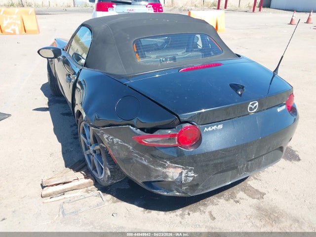 Mazda MX-5 Miata Grand Touring