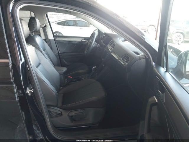 Volkswagen Tiguan 2.0t Se