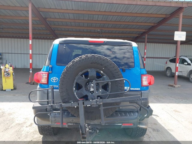 Toyota FJ Cruiser