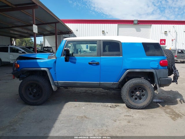 Toyota FJ Cruiser