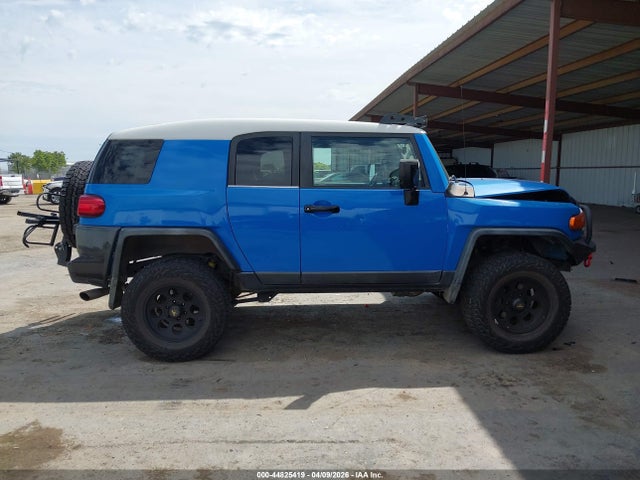Toyota FJ Cruiser