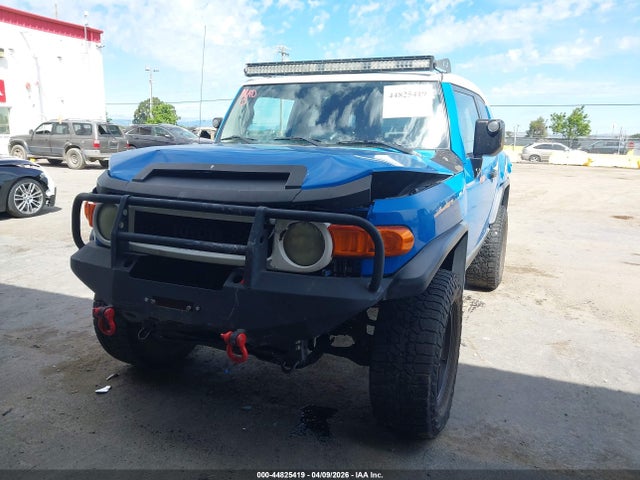 Toyota FJ Cruiser
