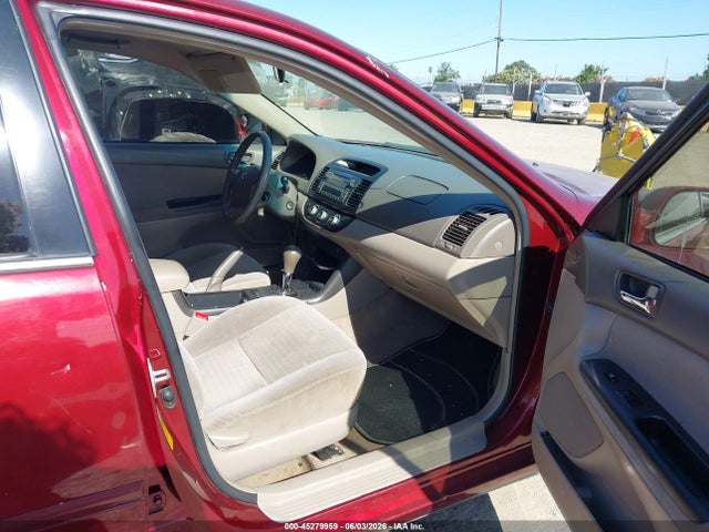 Toyota Camry Le