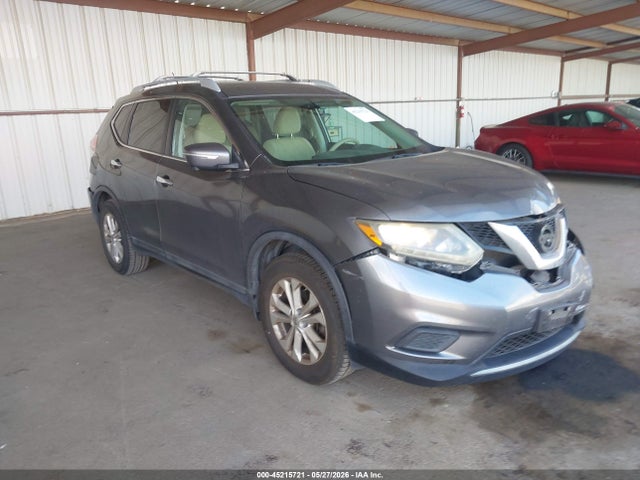 Salvage Nissan Rogue Image