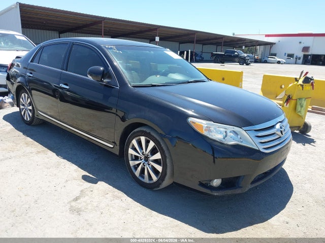 Salvage Toyota Avalon Image