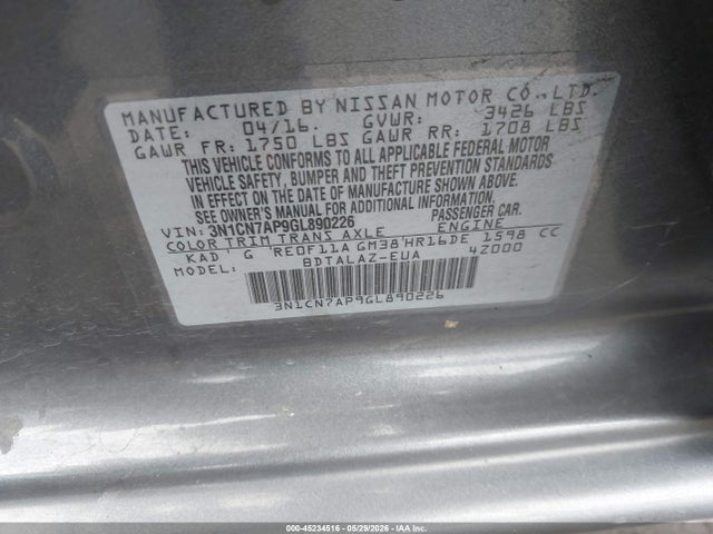 Nissan Versa 1.6 S+