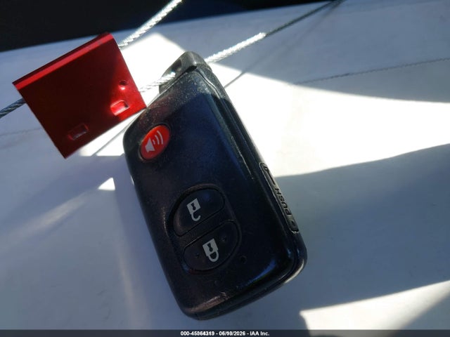 Toyota Prius v Three