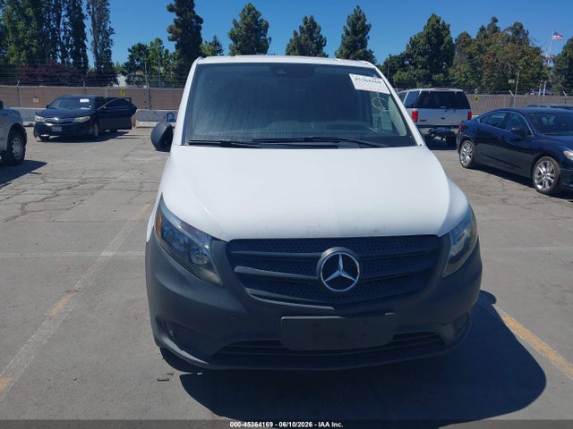 Mercedes-Benz Metris