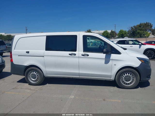 Mercedes-Benz Metris