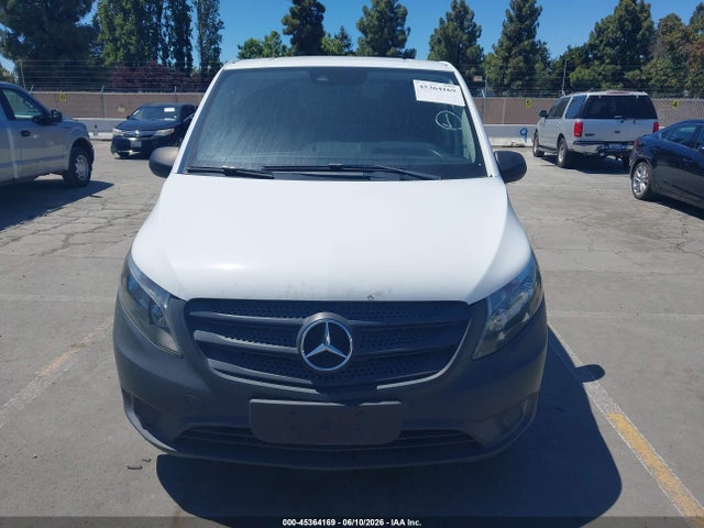 Mercedes-Benz Metris
