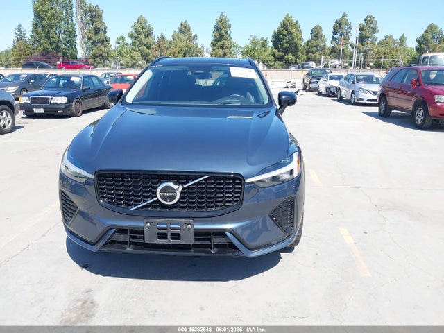 Volvo XC60 B5 Ultimate Dark Theme