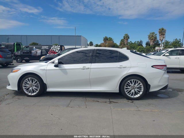 Toyota Camry Xle Hybrid