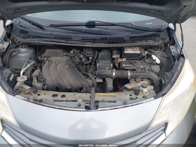 Nissan Versa Sv