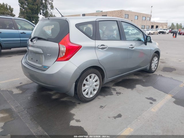 Nissan Versa Sv