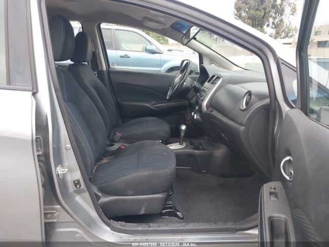 Nissan Versa Sv
