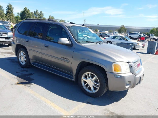 Salvage GMC Envoy Image