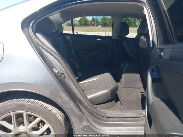 Volkswagen Jetta 1.8t Se