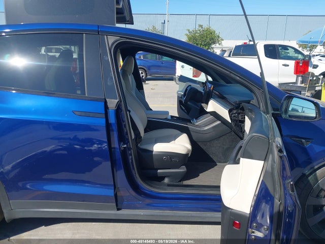 Tesla Model X Plaid Tri Motor All-wheel Drive