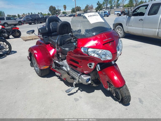 Salvage Honda Gl1800 Image