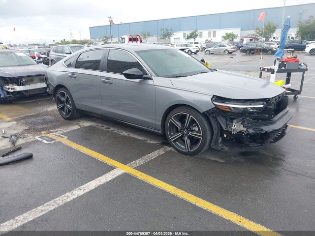 Salvage Honda Accord Image