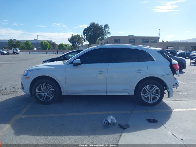 Audi Q5 45 Premium