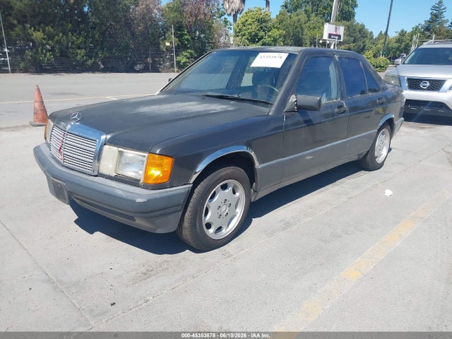 Mercedes-Benz 190 E 2.6