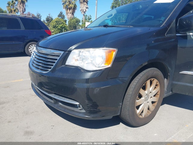 Chrysler Town & Country Touring