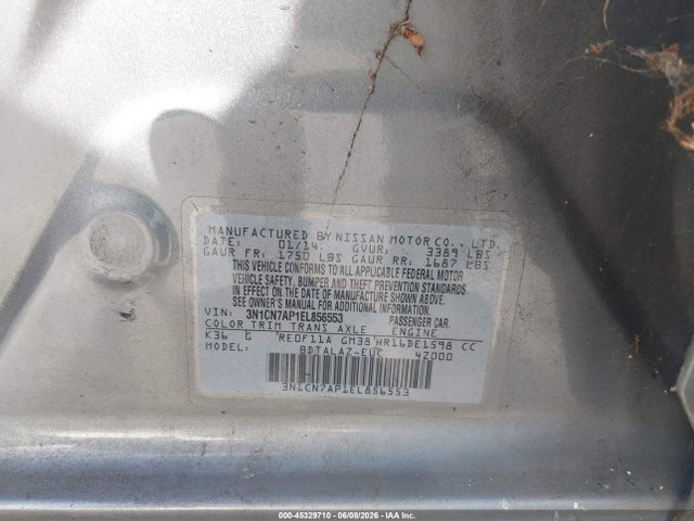 Nissan Versa 1.6 S+