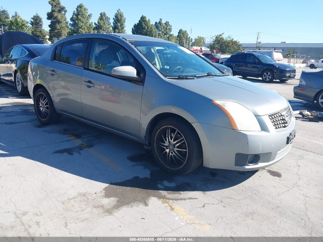 Salvage Nissan Sentra Image